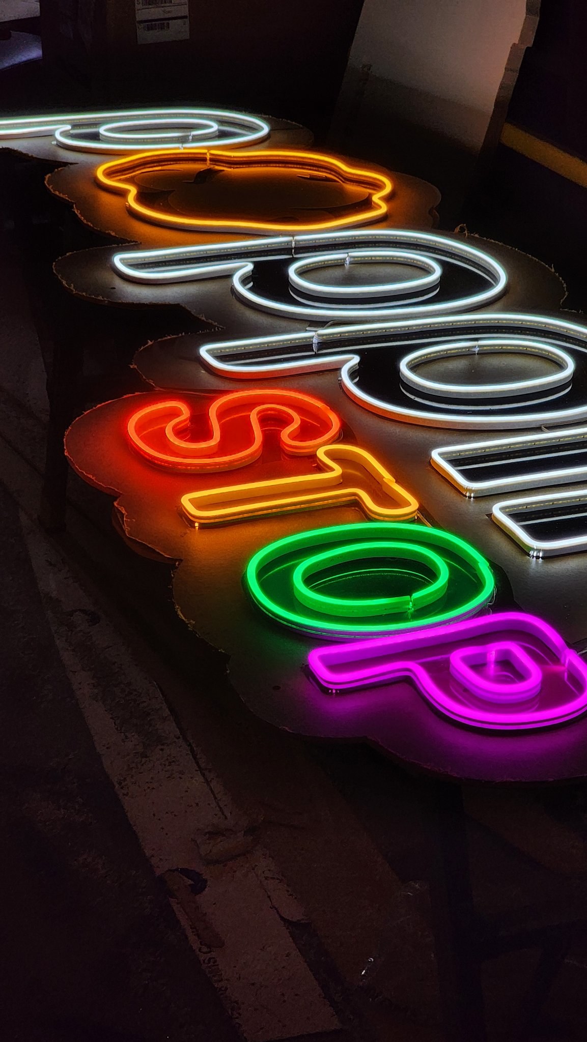 LED & Illuminated Signs