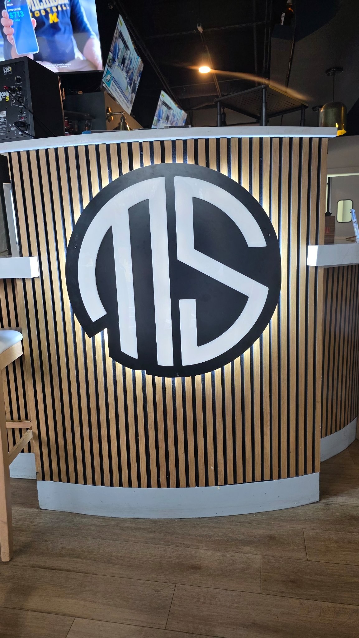LED & Illuminated Signs